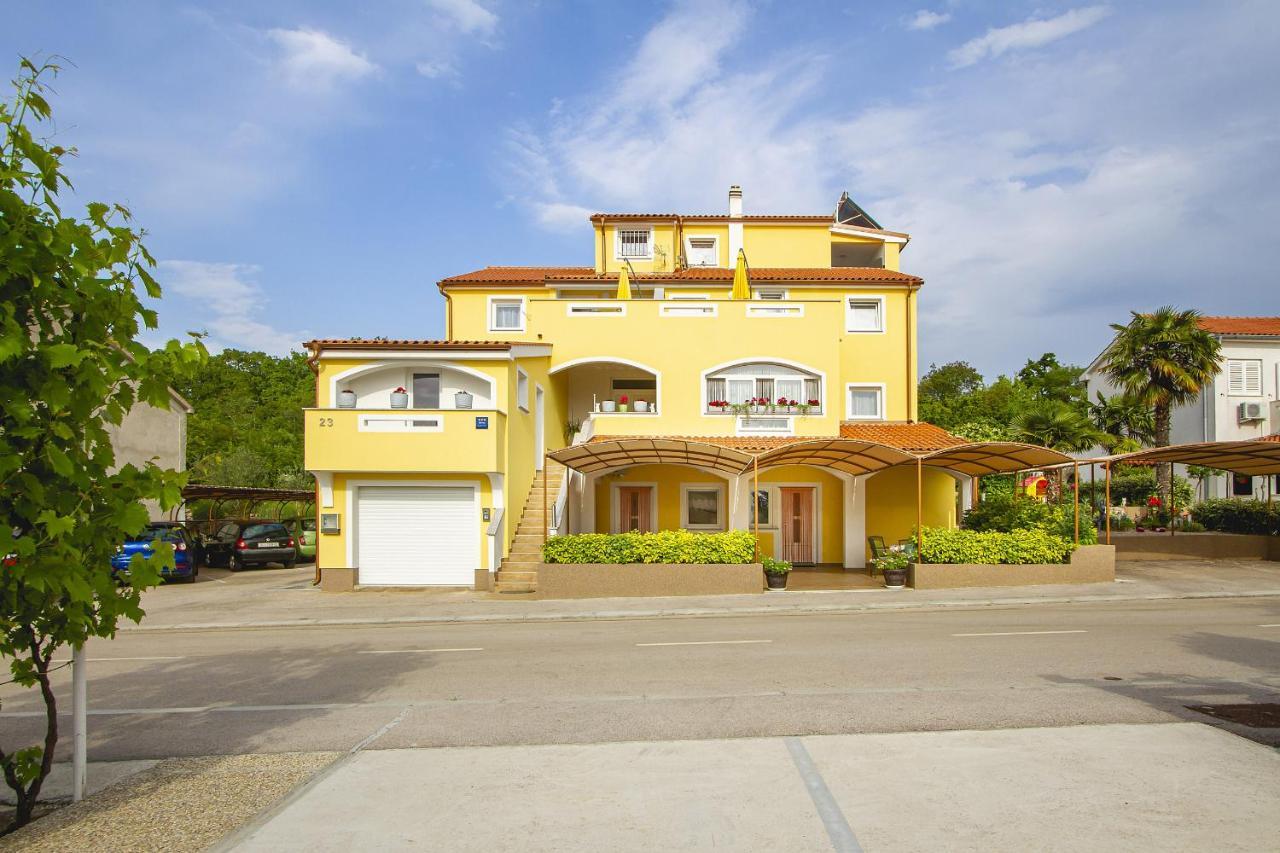 Apartmani Justic Njivice Kültér fotó