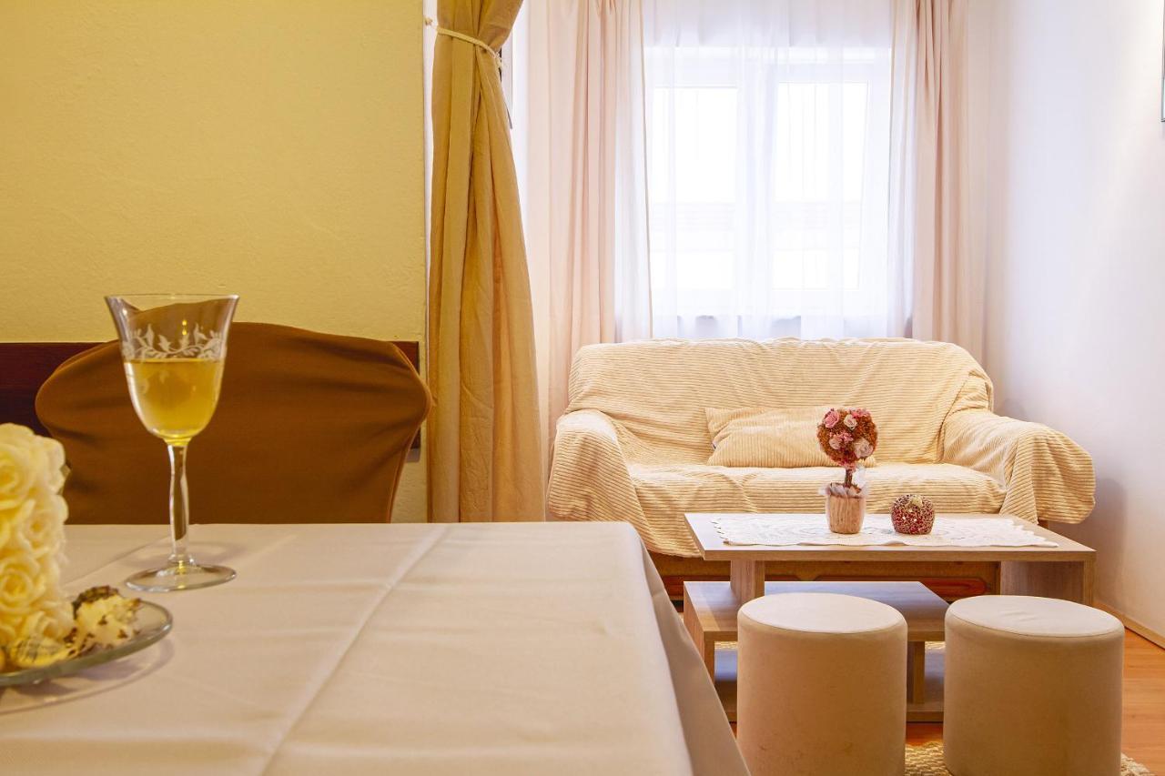 Apartmani Justic Njivice Kültér fotó