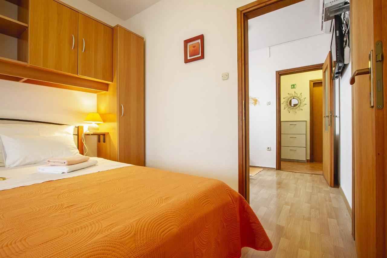 Apartmani Justic Njivice Kültér fotó