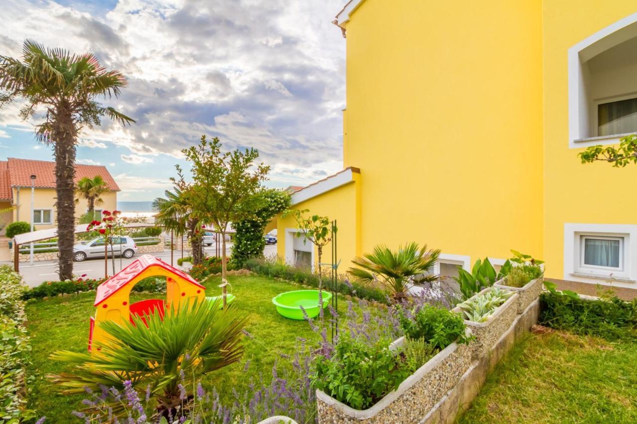 Apartmani Justic Njivice Kültér fotó