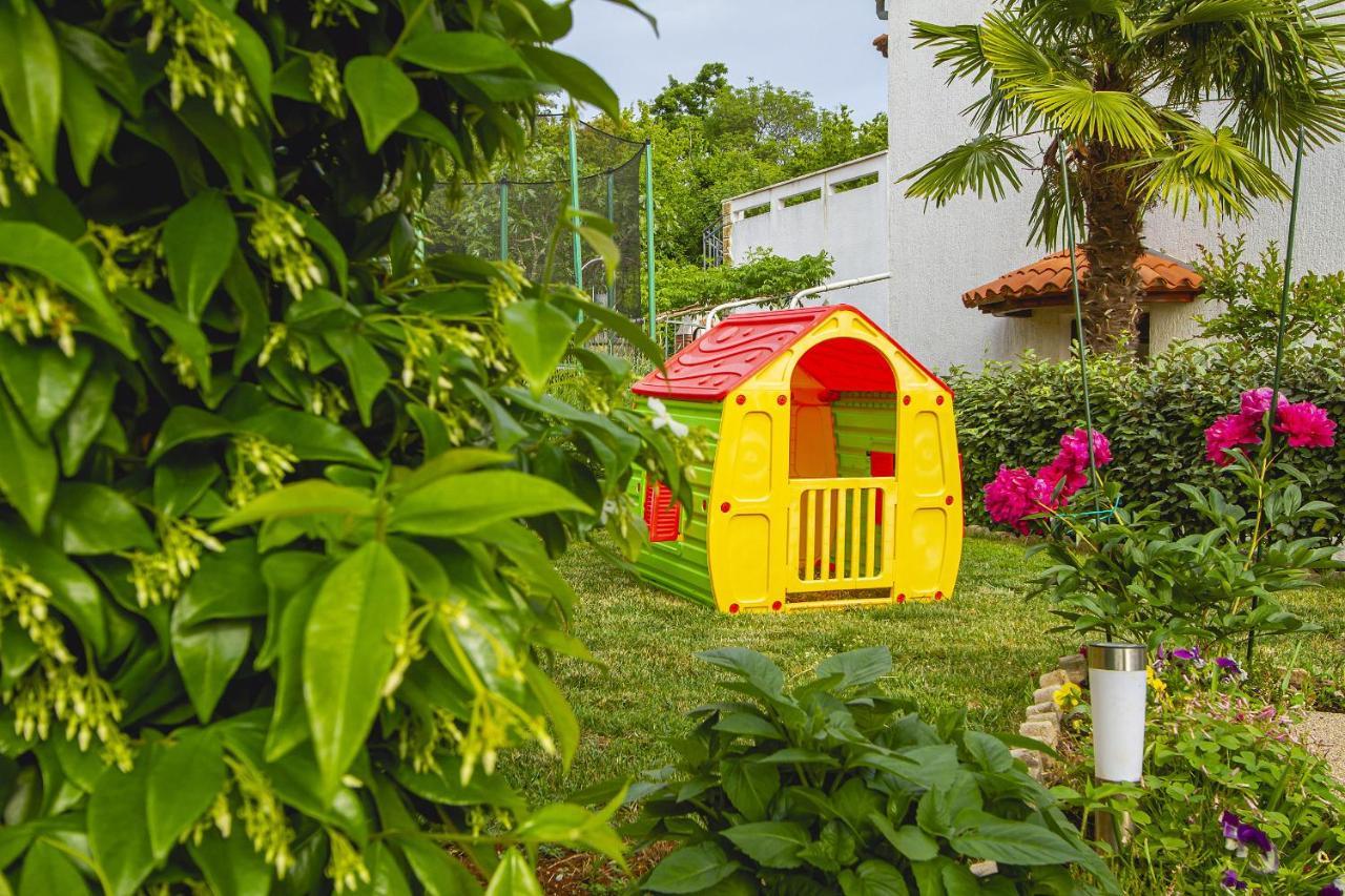 Apartmani Justic Njivice Kültér fotó
