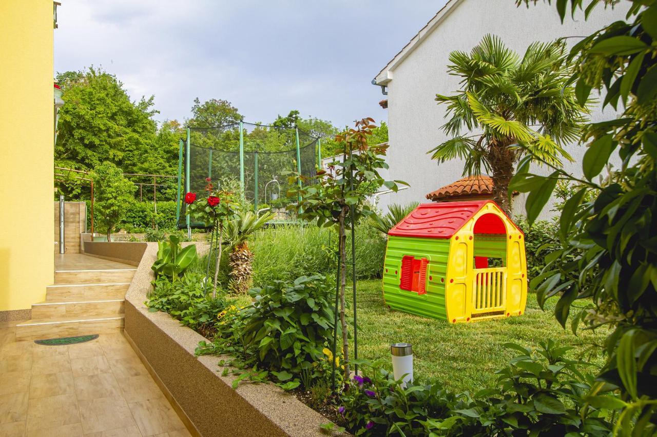 Apartmani Justic Njivice Kültér fotó