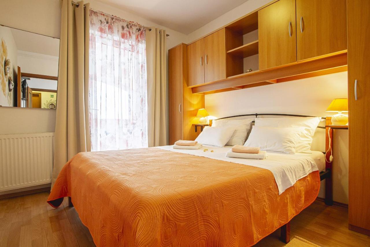 Apartmani Justic Njivice Kültér fotó