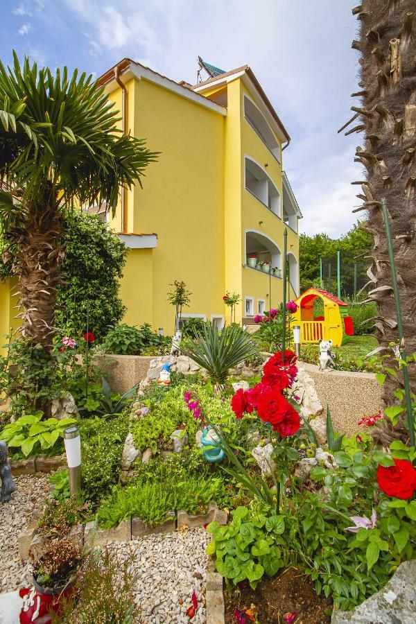 Apartmani Justic Njivice Kültér fotó
